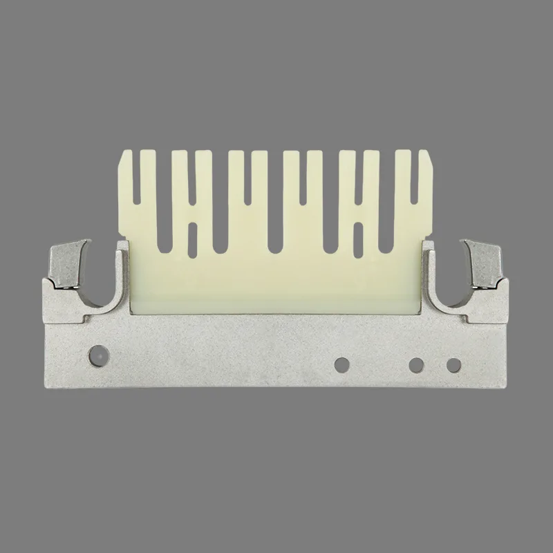 In che modo una staffa fermaordito centrale in alluminio migliora la stabilità strutturale nelle costruzioni moderne